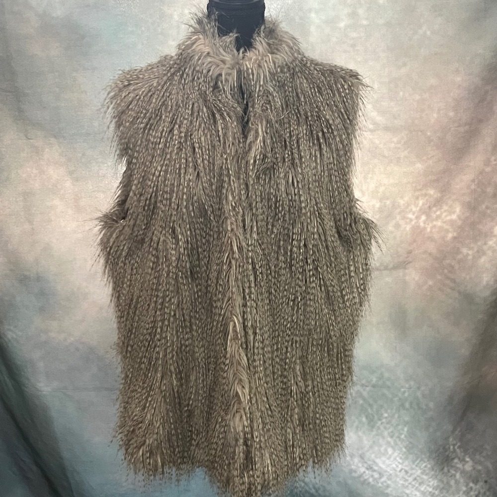 Long Tall Sally Grey Faux Fur Shaggy Vest Womens Large Sleeveless‎ Open Front L